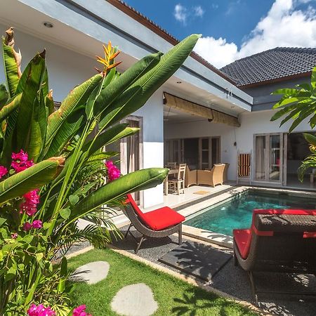 Castro Villa Seminyak  Exterior photo