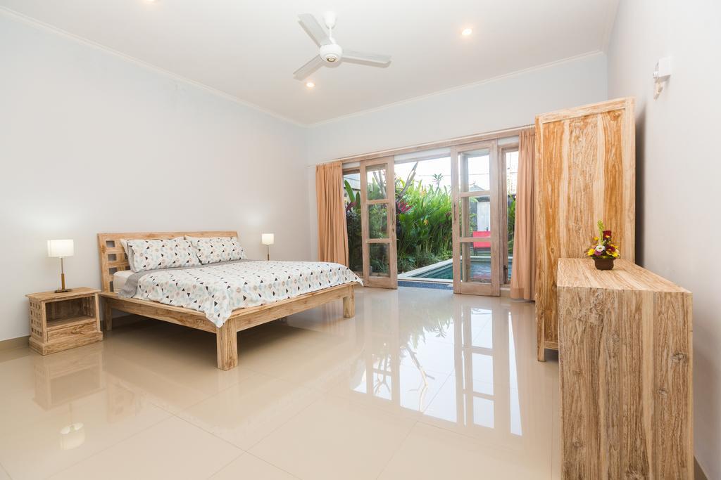 Castro Villa Seminyak  Exterior photo