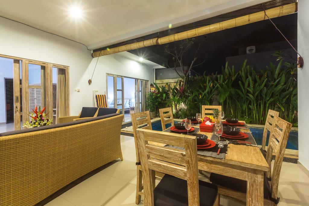 Castro Villa Seminyak  Exterior photo
