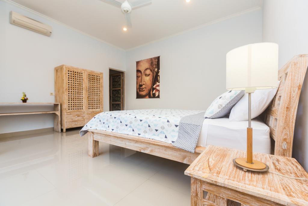 Castro Villa Seminyak  Exterior photo